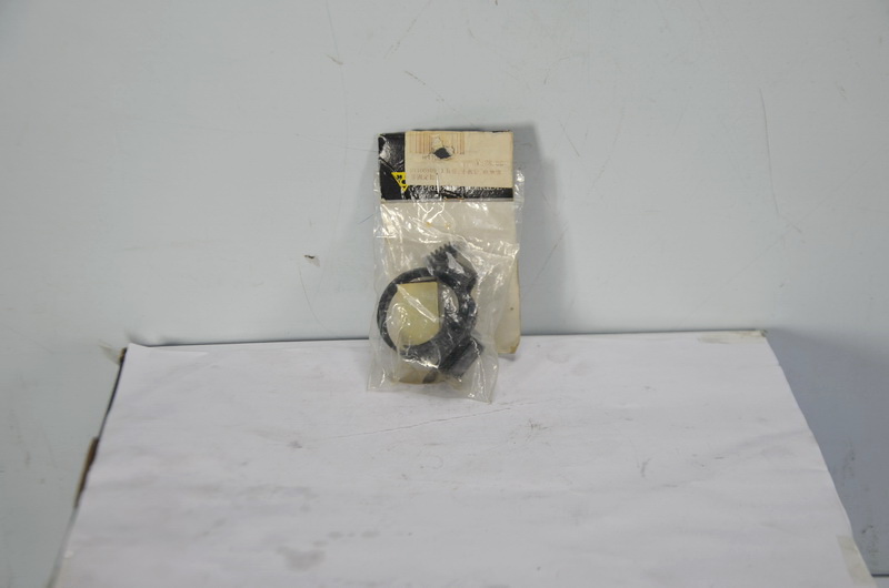 R1100109